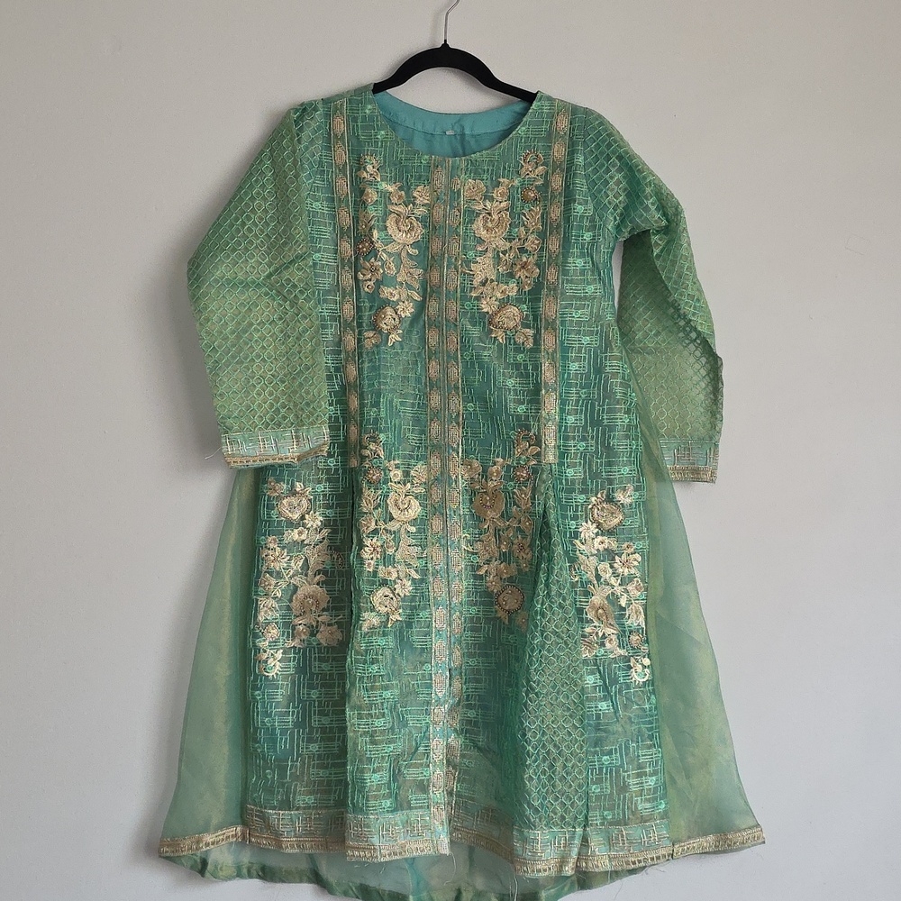NEW 3pc Pakistani Mint Green Embroidered Flared Style Dress Size Small